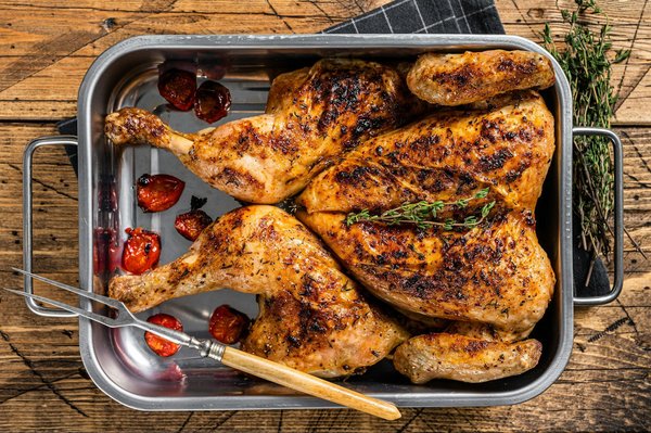 Pourquoi privilégier une rôtissoire électrique pour un poulet parfaitement cuit ?